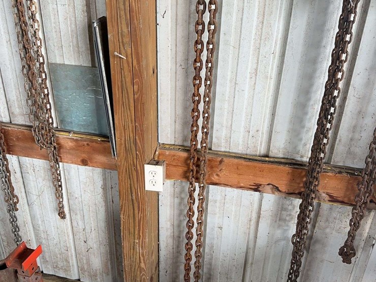 forged-iron-rigging-chain-with-hook-image-1