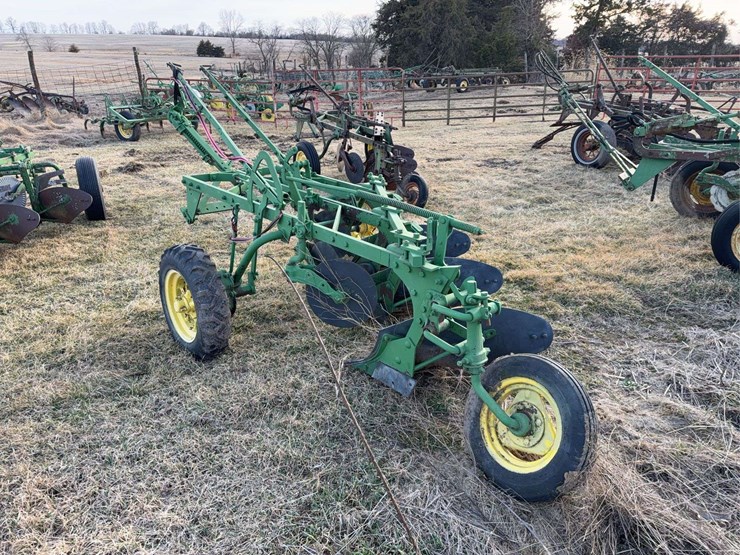 john-deere-8-image-5