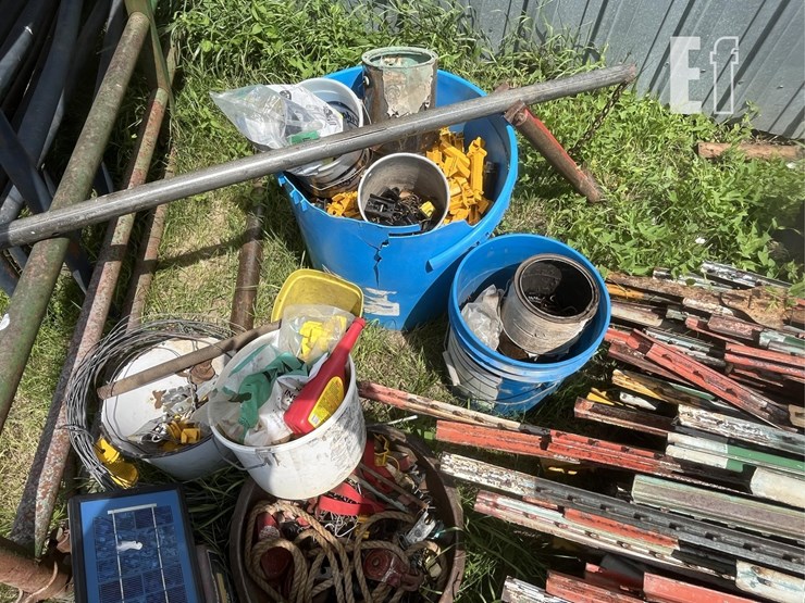 misc-fencing-supplies-and-tools-image-5