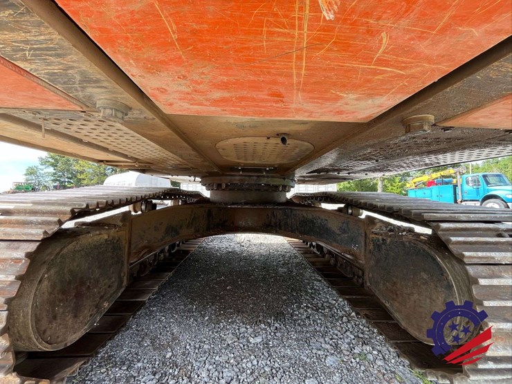 2018-hitachi-zx300-lc-6n-image-97