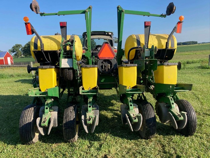 john-deere-1760ni-planter-image-3