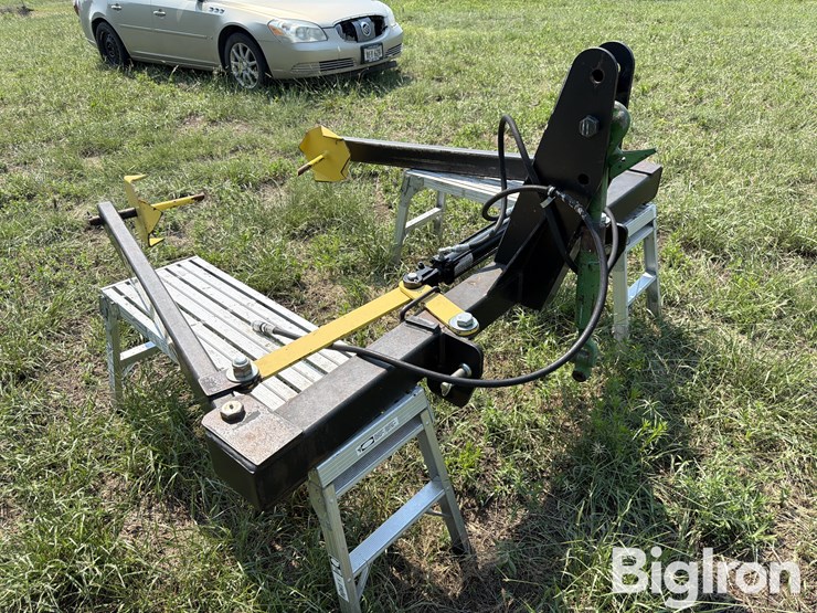 pierce-ahbr1-3-pt-hay-bale-unroller-image-2