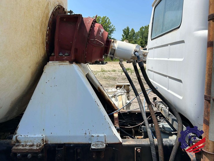 1988-mack-dm690s-image-48