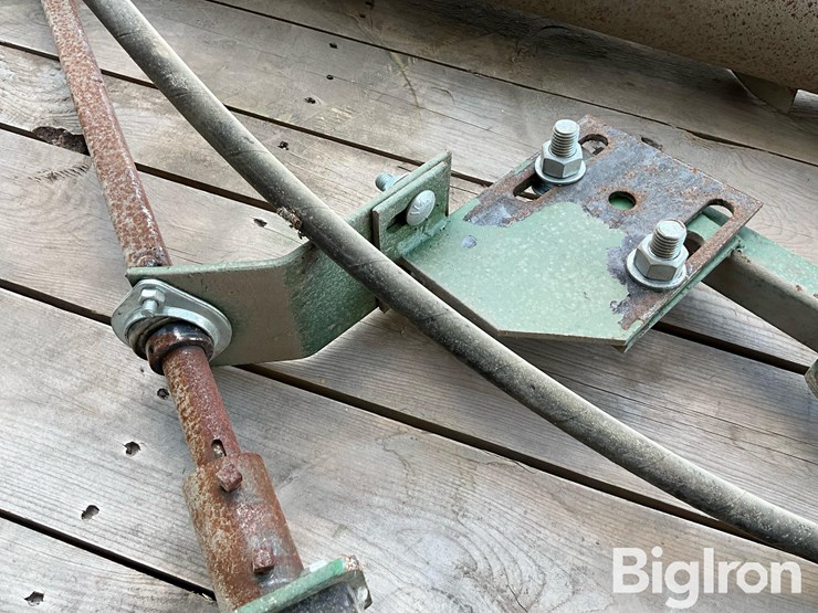 john-deere-608-image-11