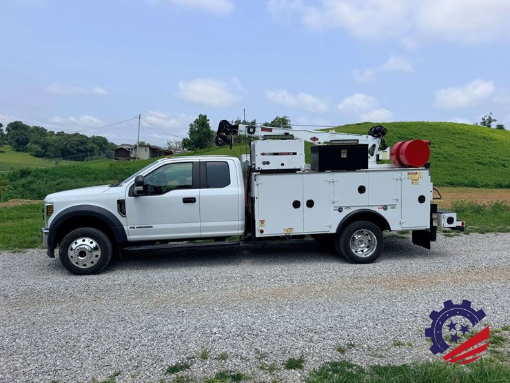 2019-ford-f550-xl-image-2