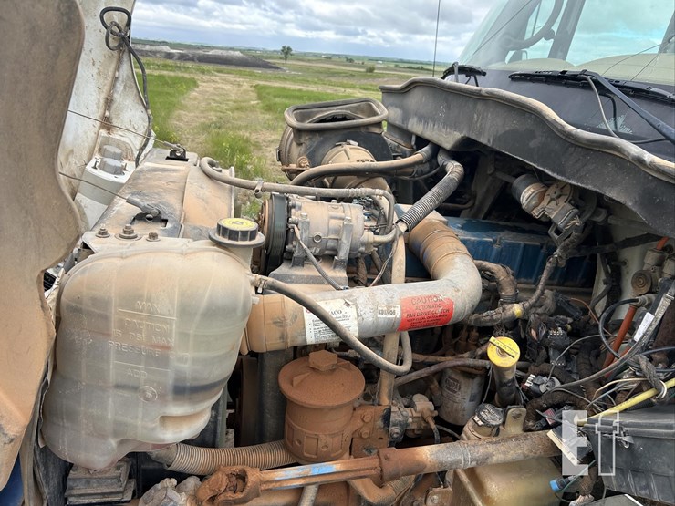 2003-international-durastar-4300-image-51