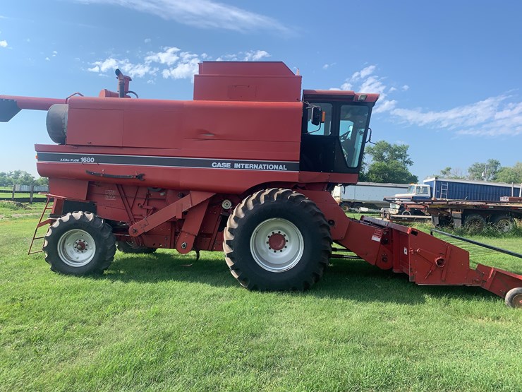 case-ih-1680-image-4