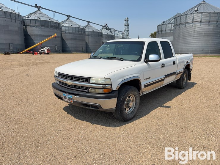 2002-chevrolet-silverado-1500-image-1