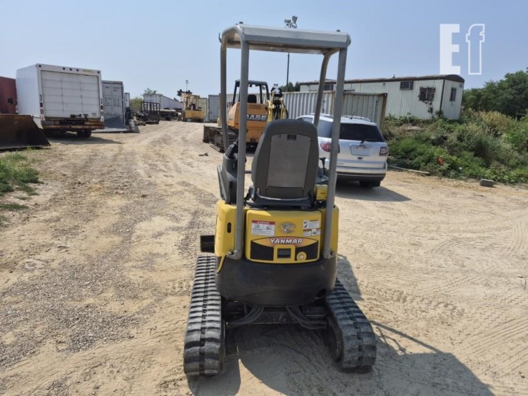 yanmar-vio17-image-8