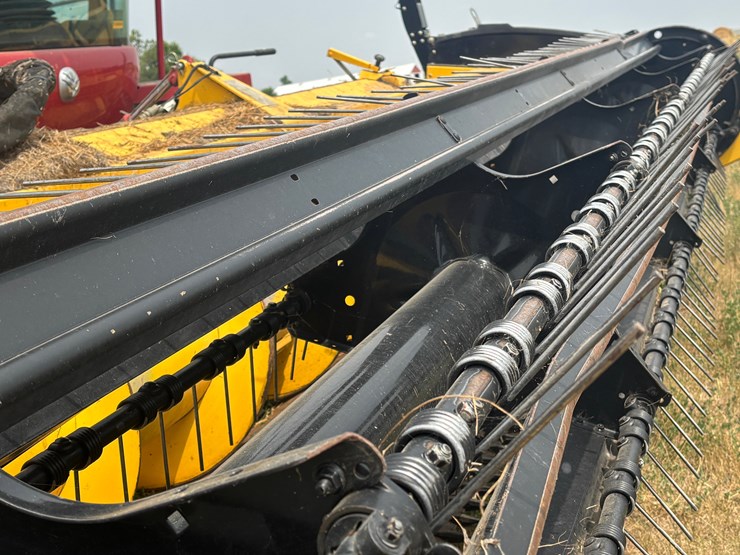 2013-new-holland-h8060-image-13