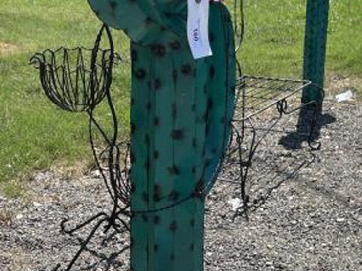 #160-•-metal-art---cowboy-cactus-image-3