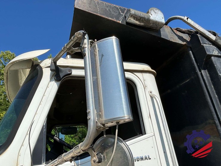 2008-international-5600-paystar-tri-axle-dump-truck-image-31