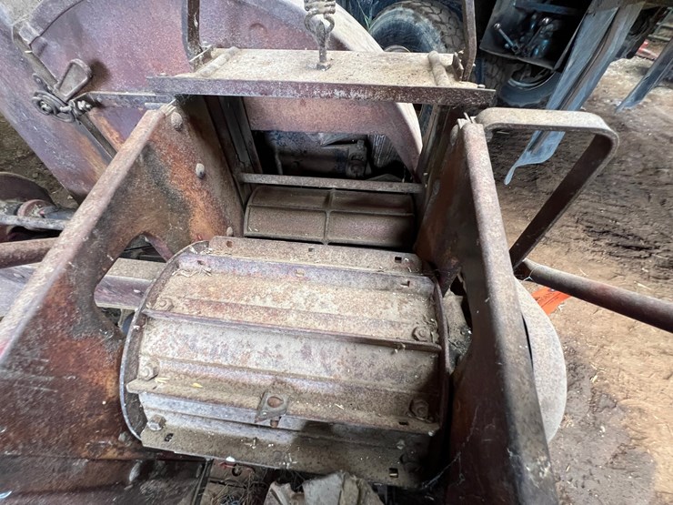 #9933-•-mccormick-deering-silo-filler-image-7