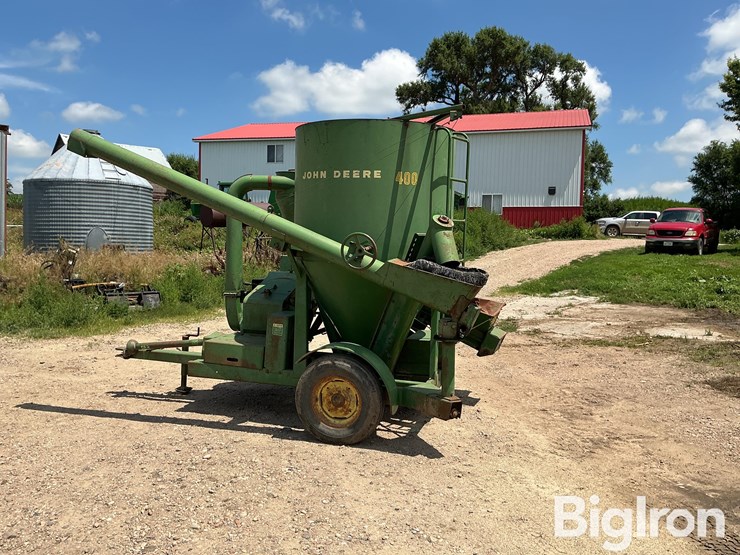 john-deere-400-image-8
