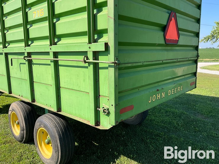 john-deere-716-image-14
