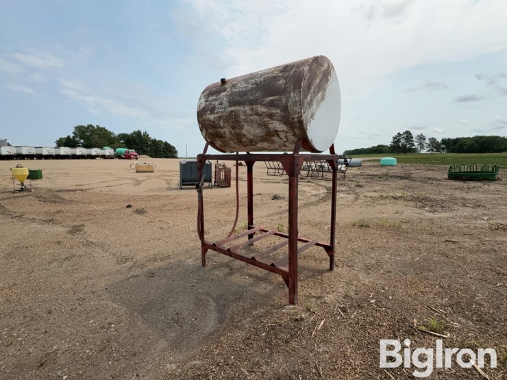 300-gal-fuel-barrel-on-stand-image-7