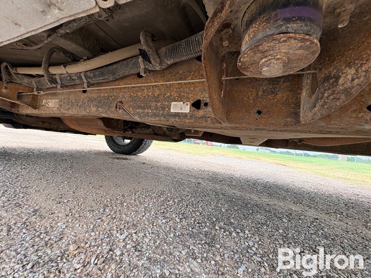 2018-chevrolet-silverado-1500-z71-image-18