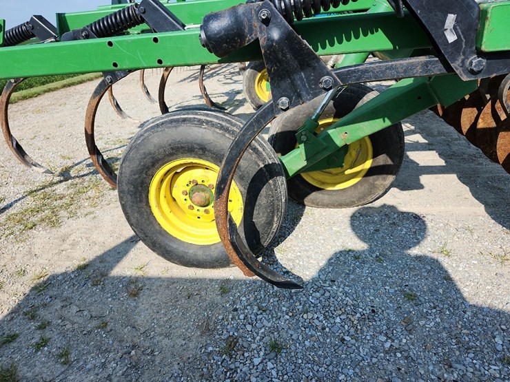john-deere-714-image-12