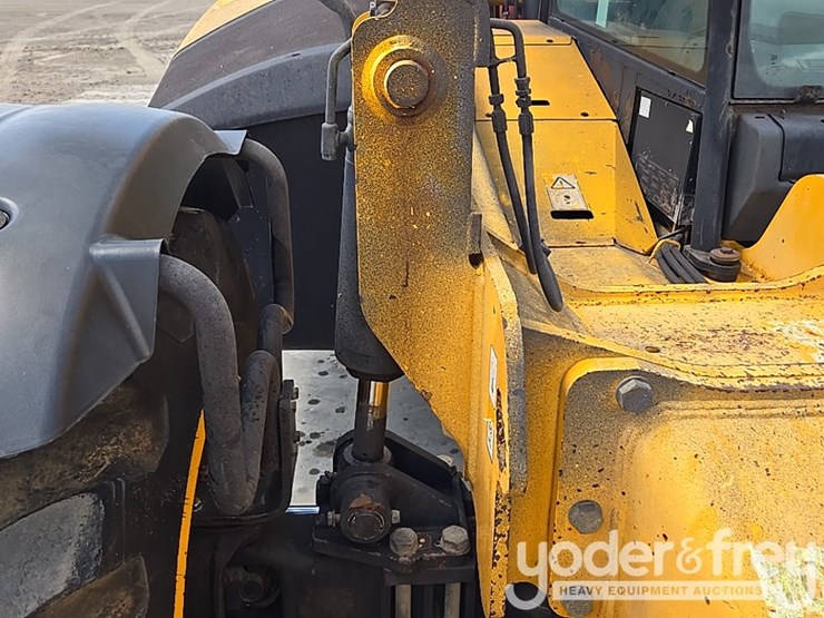 2017-jcb-510-56-image-24