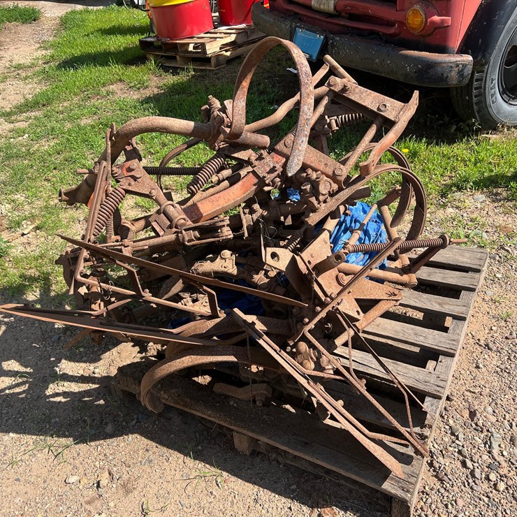 #9939 • Allis-Chalmers Front Mount Cultivator