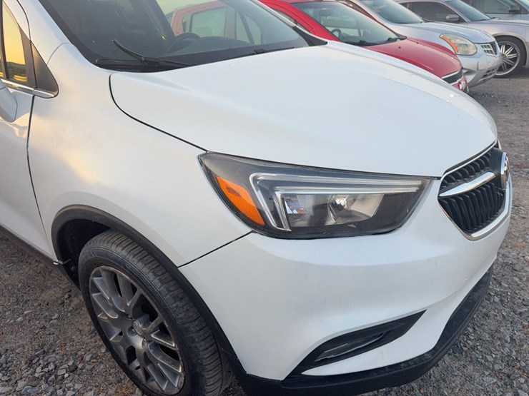 2017-buick-encore-image-15