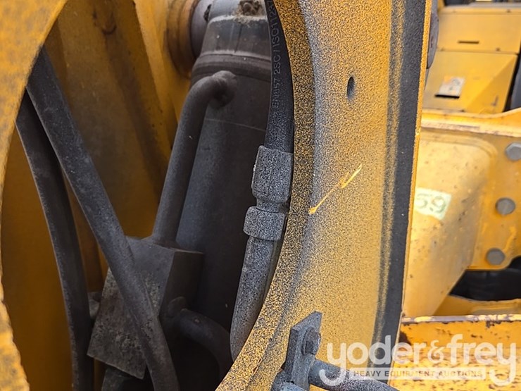 2017-jcb-510-56-image-20