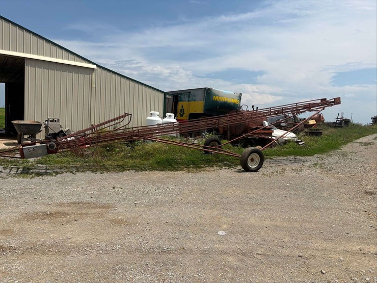 30'-hay-evelator-image-1