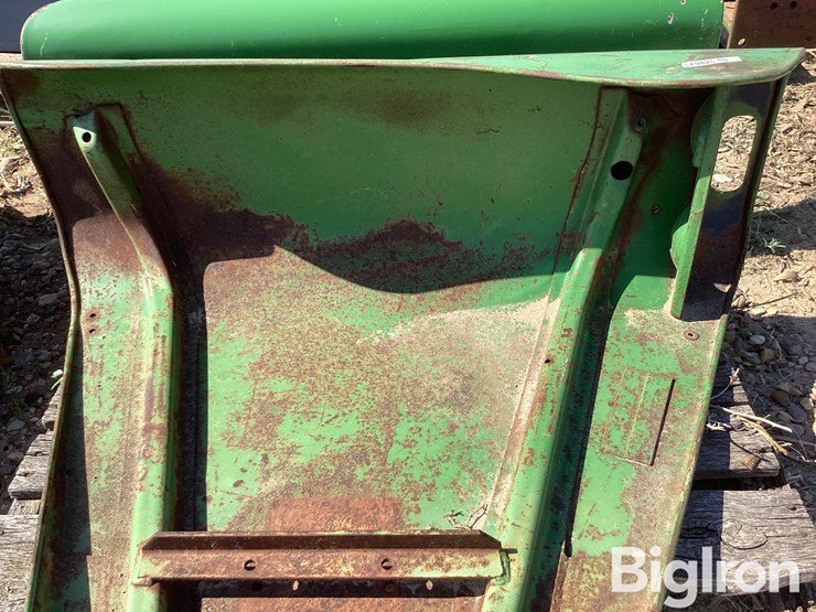 john-deere-4320-image-13