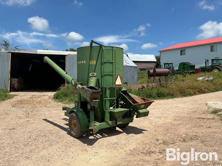 john-deere-400-image-7