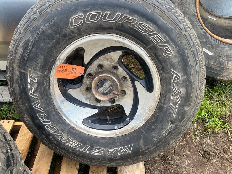 #9932-•-(4)-tires-image-3
