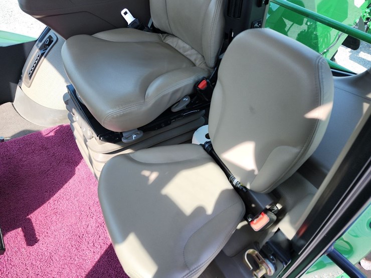2015-john-deere-9420r-image-18