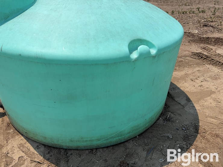 1100-gal-poly-tank-image-15