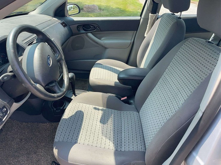 2007-ford-focus-image-17