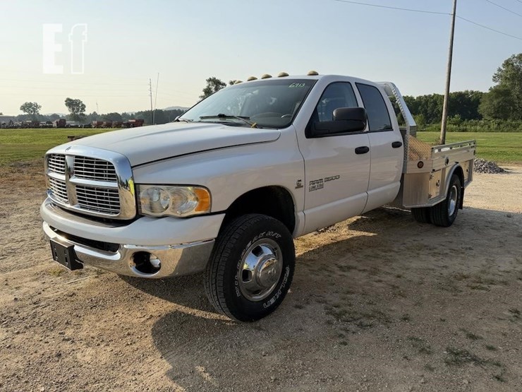 2005-dodge-ram-3500-image-3