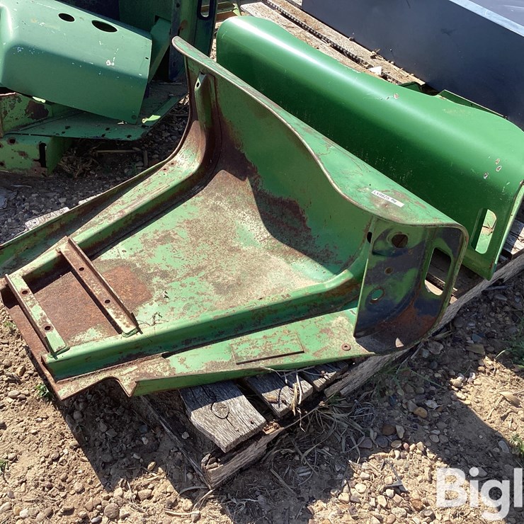 JOHN DEERE 4320