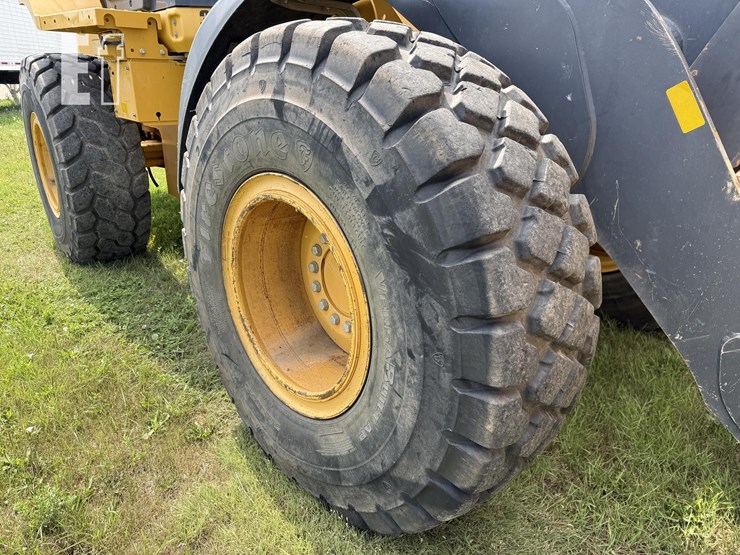 2019-deere-524l-image-29