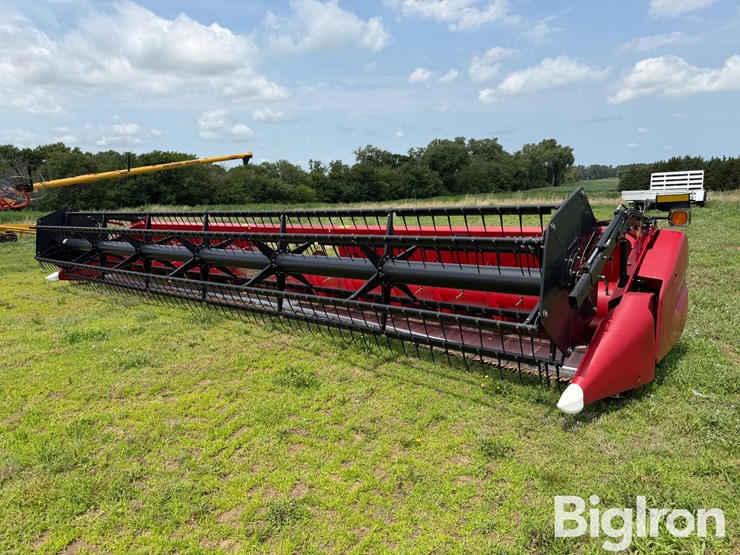 2012-case-ih-3020-image-1