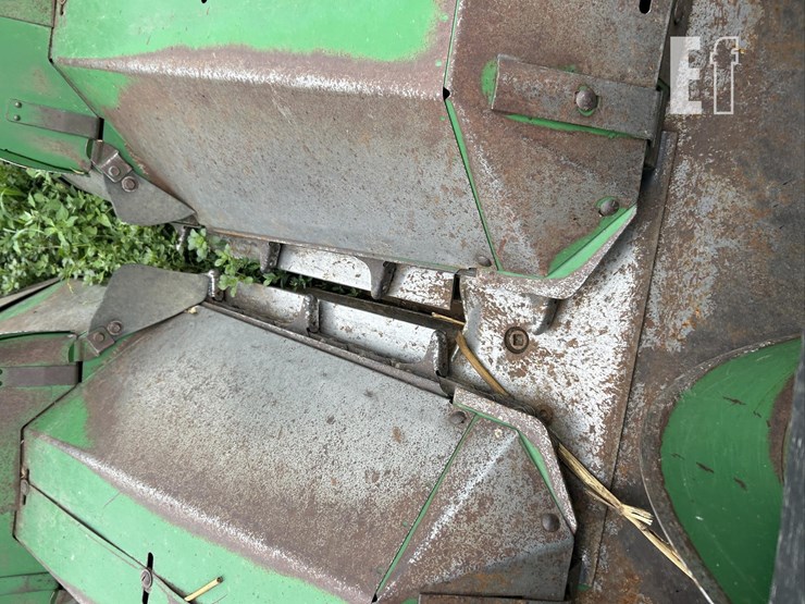 john-deere-843-image-11