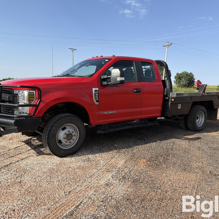 2019 FORD F350 XL
