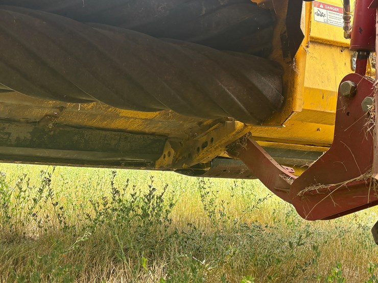 2013-new-holland-h8060-image-19