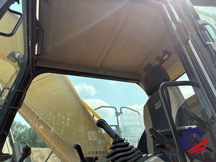 2012-caterpillar-329el-image-77