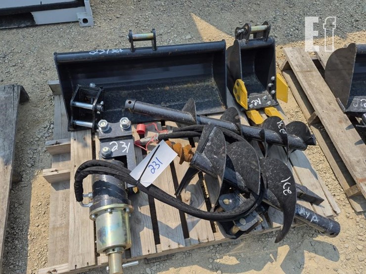 mini-excavator-attachments-package-image-2