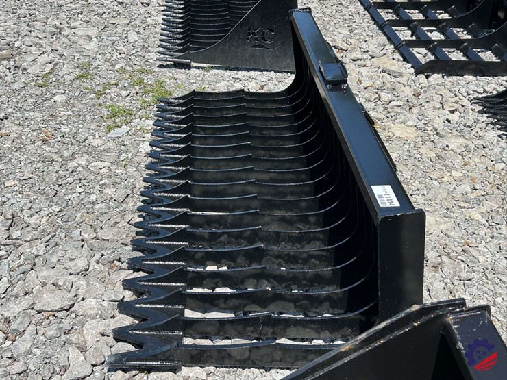 skid-steer-skeleton-bucket-low-side-attachment-image-3