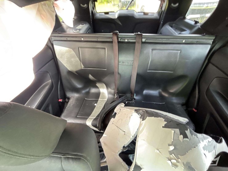 2018-ford-explorer-image-19