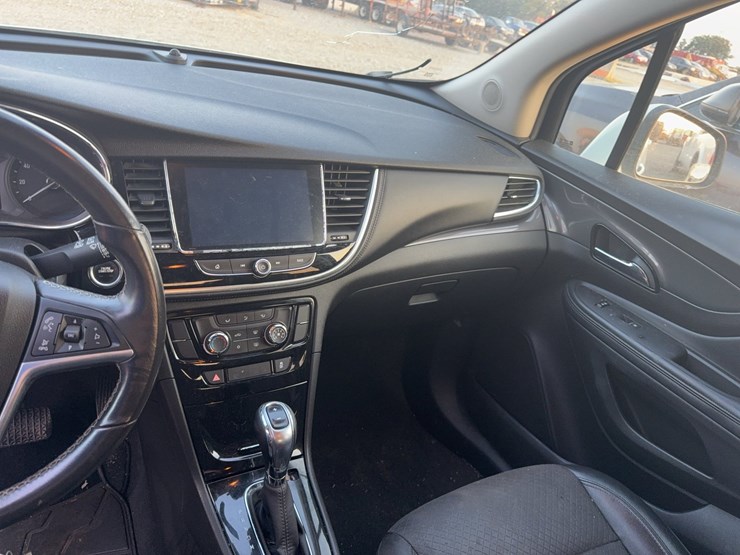 2017-buick-encore-image-29
