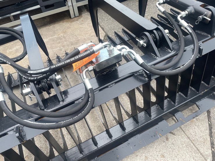 #8263-•-unused-2026-jct-skid-steer-rock-grapple-bucket-(o2)-image-10