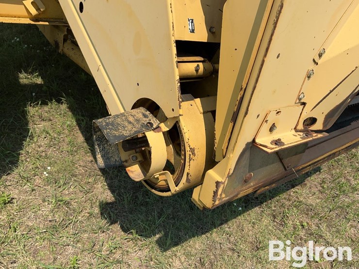1997-new-holland-tr88-image-19