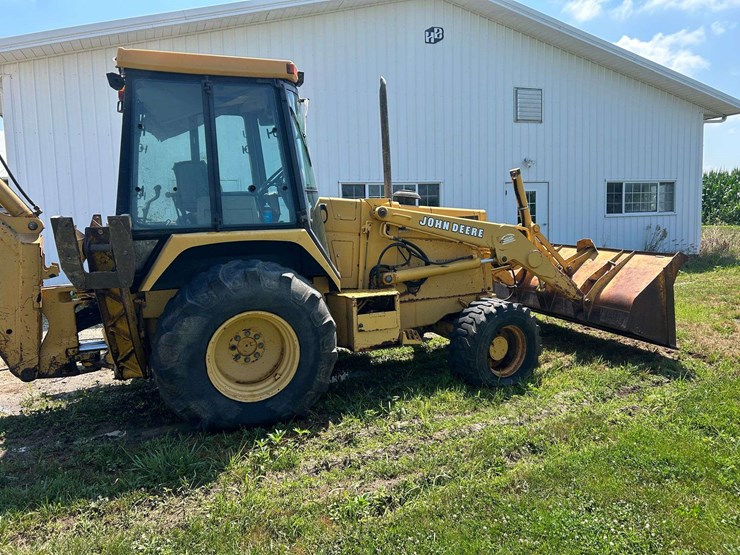 jd-410d-backhoe-image-5