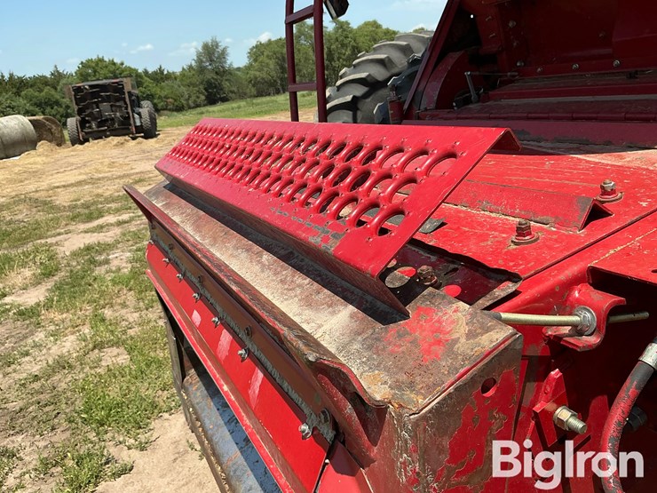 2002-case-ih-2388-image-14