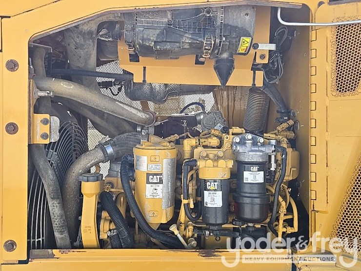 caterpillar-d5k2-image-39